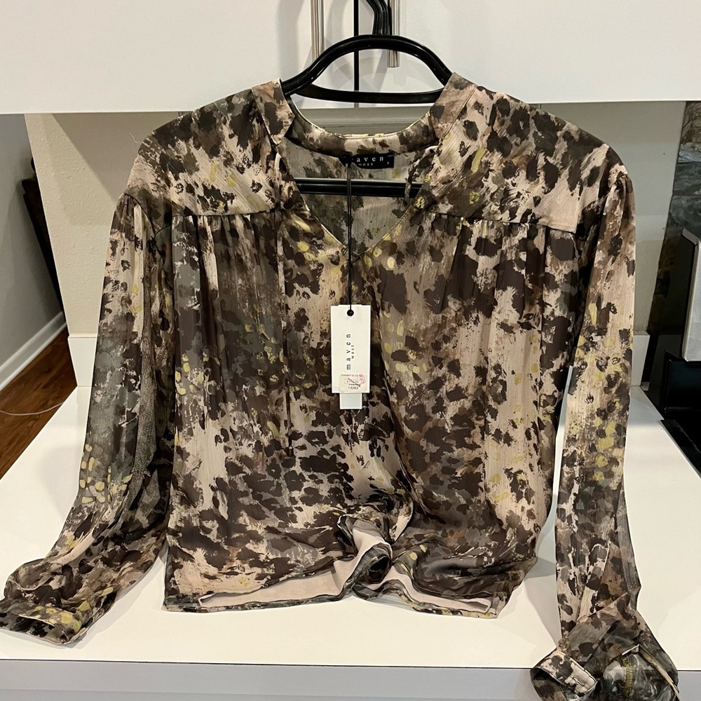Maven West blouse camo look
NEW WITH TAGS